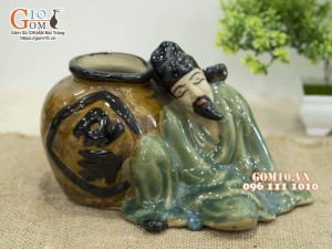 Chậu tượng trồng cây men màu dáng Ông lão bên hũ rượu, cao 12cm