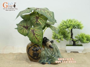 Chậu tượng trồng cây men màu dáng Ông lão bên hũ rượu, cao 12cm Chậu tượng trồng cây men màu dáng Ông lão bên hũ rượu, cao 12cm