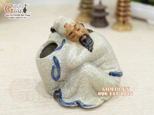 Chậu tượng trồng cây men ngọc dáng Lý Bạch say rượu, cao 12cm