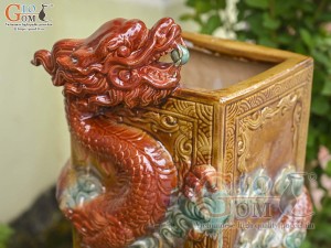 Chậu tượng vuông dáng Rồng cuộn nhả Long Châu màu đỏ, cao 46cm