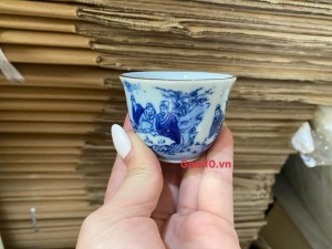 Chén dáng vuốt men lam cổ cảnh trúc lâm thất hiền kẻ chỉ miệng vàng kim