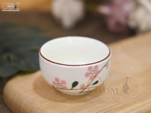 Chén men kem vẽ hoa đào phai