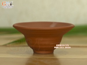 Chén miệng loe gốm đỏ, đường kính 7cm