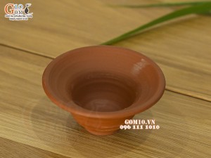 Chén miệng loe gốm đỏ, đường kính 7cm