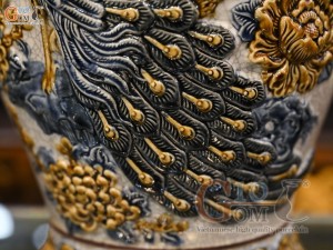 Chóe men rạn đắp nổi Công Đào Phú Quý, 15L