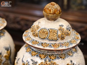 Chóe men rạn đắp nổi Công Đào Phú Quý, 15L