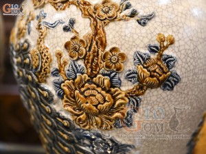 Chóe men rạn đắp nổi Công Đào Phú Quý, 15L