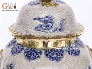 Chóe thờ cao men rạn đắp nổi bọc đồng 50cm