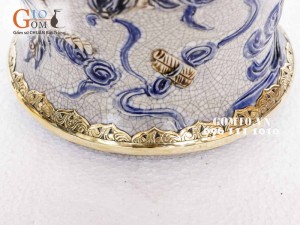 Chóe thờ cao men rạn đắp nổi bọc đồng 50cm