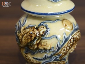 Chóe thờ men hoàng tộc đắp nổi Rồng Phúc Mãn, cao 13cm