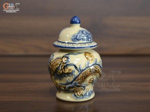 Chóe thờ men hoàng tộc đắp nổi Rồng Phúc Mãn, cao 14cm