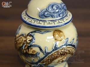 Chóe thờ men hoàng tộc đắp nổi Rồng Phúc Mãn, cao 14cm