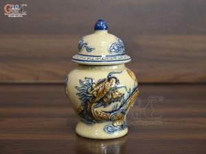 Chóe thờ men hoàng tộc đắp nổi Rồng Phúc Mãn, cao 17cm