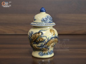 Chóe thờ men hoàng tộc đắp nổi Rồng Phúc Mãn, cao 17cm