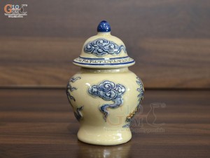 Chóe thờ men hoàng tộc đắp nổi Rồng Phúc Mãn, cao 17cm