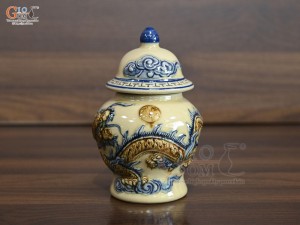 Chóe thờ men hoàng tộc đắp nổi Rồng Phúc Mãn, cao 17cm