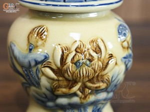 Chóe thờ men hoàng tộc đắp nổi Sen Phú Quý, cao 17cm