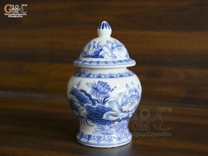 Chóe thờ men lam cổ vẽ hoa Sen Tài Lộc, cao 18cm