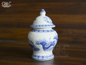 Chóe thờ men lam cổ vẽ hoa Sen Tài Lộc, cao 18cm