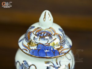 Chóe thờ men lam vẽ Sen Đại Cát vẽ vàng, cao 15cm