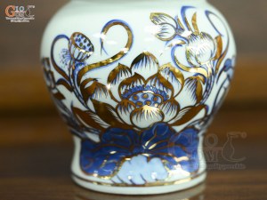 Chóe thờ men lam vẽ Sen Đại Cát vẽ vàng, cao 17cm