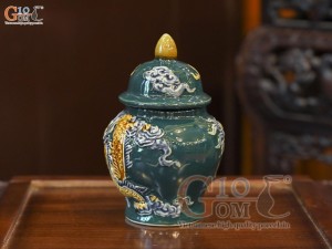Chóe thờ men màu đắp nổi Rồng Như Ý nền xanh lục bảo, cao 14cm