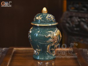 Chóe thờ men màu đắp nổi Rồng Như Ý nền xanh lục bảo vẽ vàng 24k, cao 22cm