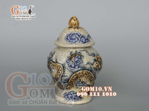 Chóe thờ men rạn đắp nổi, cao 21cm