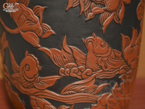 Chum gốm đựng gạo khắc Chép Sen nền đen cao cấp, 20kg