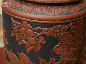 Chum gốm đựng gạo khắc Chép Sen nền đen cao cấp, 20kg