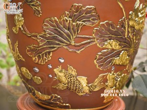Chum gốm ngâm rượu đắp nổi Cá Chép Vượt Ngũ Môn dát vàng cao cấp, 50 lít