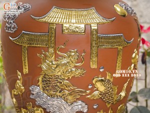 Chum gốm ngâm rượu đắp nổi Cá Chép Vượt Ngũ Môn dát vàng cao cấp, 50 lít
