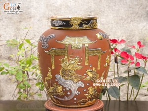Chum gốm ngâm rượu đắp nổi Cá Chép Vượt Ngũ Môn dát vàng cao cấp, 50 lít