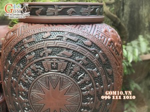 Chum gốm ngâm rượu khắc nổi Cửu Ngư Quần Hội, 50 Lít