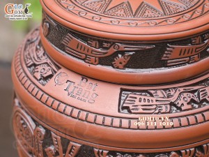 Chum gốm ngâm rượu vai vuông khắc Trống Đồng, 30 lít