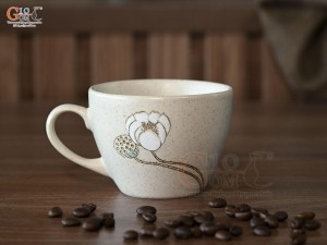 Cốc capu men kem tấm vẽ Bạch Liên