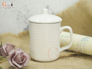 Cốc gốm có nắp men kem vẽ hoa hướng dương, 350ml