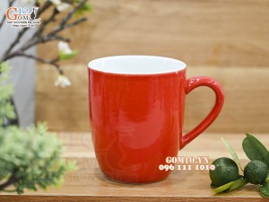 Cốc sứ có quai dáng bầu màu đỏ lòng trắng, 8cm