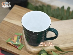 Cốc sứ có quai dáng nhật màu xanh lục bảo lòng trắng, 8,5cm