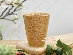 Cốc gốm dáng nhọn lòng gốm, 8cm