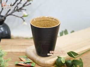 Cốc gốm dáng nhọn màu đen, 8,5cm