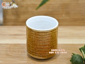 Cốc sứ dáng trụ màu vàng lòng màu trắng, 7cm