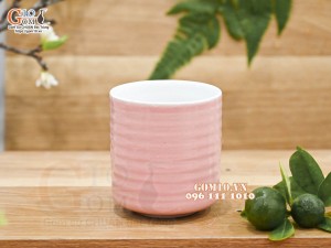 Cốc sứ dáng trụ màu hồng lòng màu trắng, 7cm