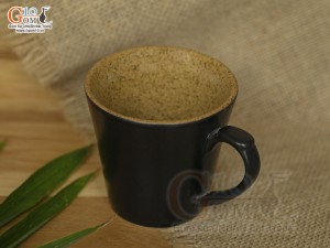 Cốc gốm đen dáng vát quai tròn, 250ml