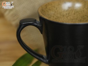 Cốc gốm đen dáng vát quai tròn, 250ml