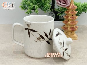 Cốc gốm quai vuông vẽ tre, đường kính 8cm