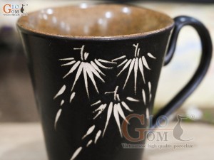 Cốc lipton to khắc trúc