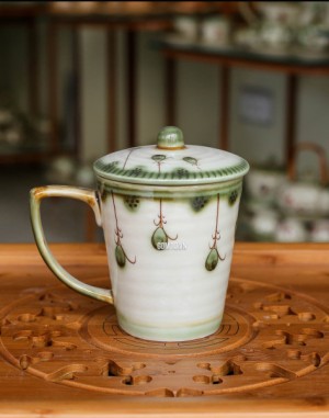 Cốc men vuốt dáng vát, đường kính 9cm