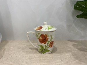 Cốc nắp men gốm vẽ hoa ( nhiều mẫu) đường kính 9cm
