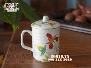 Cốc nắp men gốm vẽ hoa (Nhiều màu), đường kính 8cm